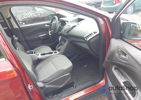 2015 Ford Escape Se z USA, uszkodzony, nr VIN 1FMCU0GX3FUC60393